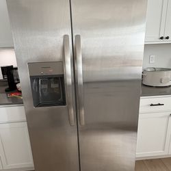 Frigidaire Refigerator