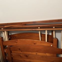 Bunk beds  ( Twin Size)