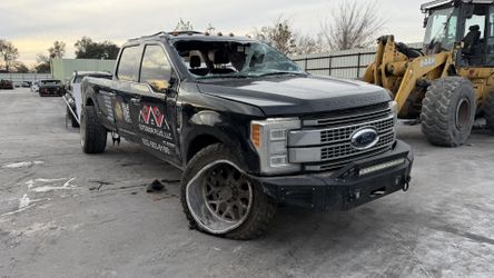 2017 ford F350 For Parts