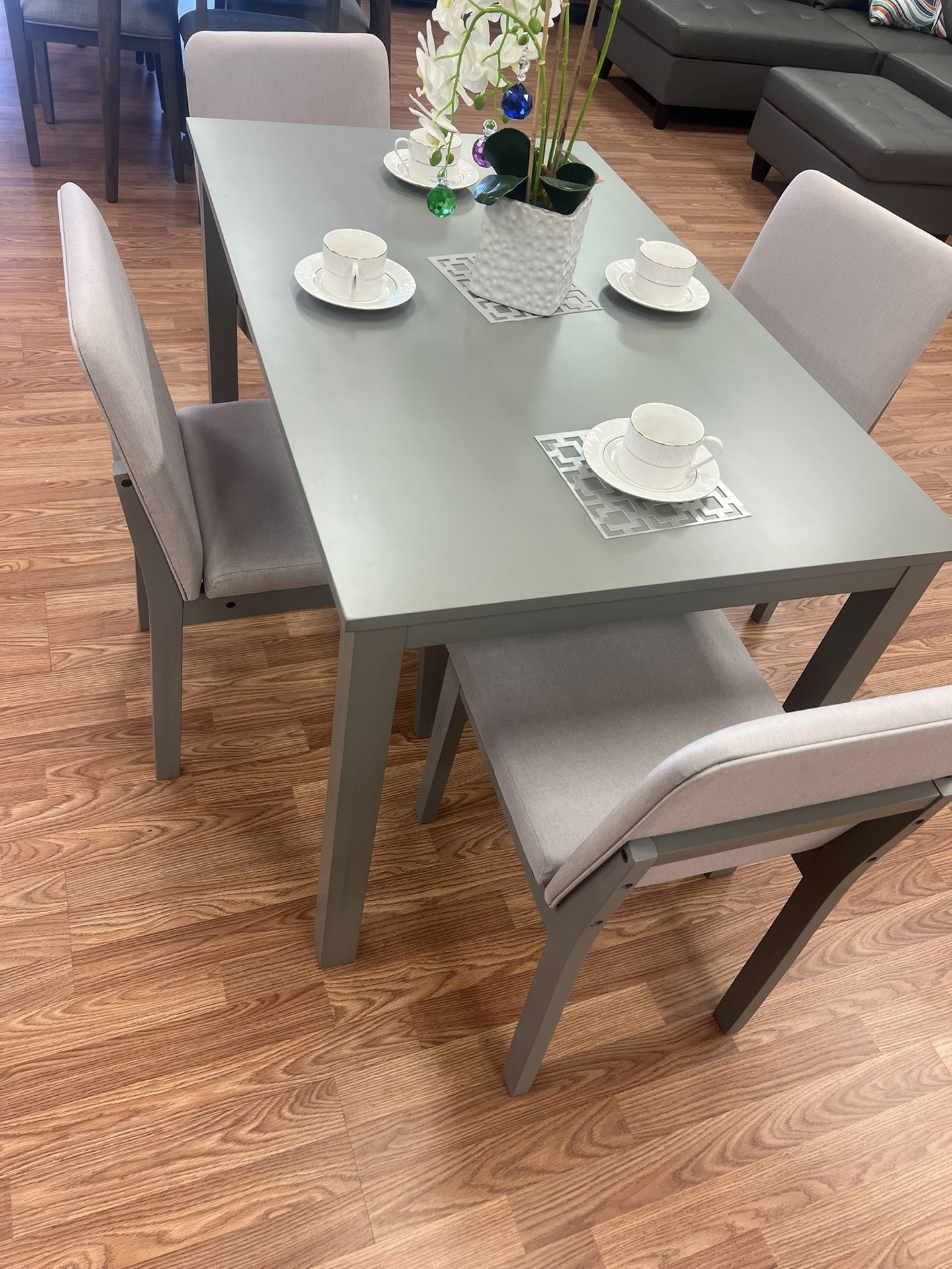 5pcs Dining Table *BRAND NEW*