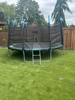 10’ trampoline