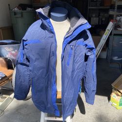 Columbia  Interchangeable 3 In 1 Jacket With Removable Fleece Jacket. Great For Snow And Extreme Cold And Loaded With Snow Ready Features. Men’s