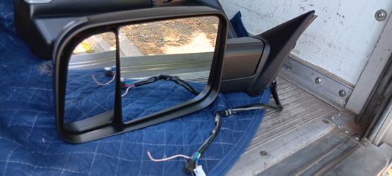 Chevy door mirror