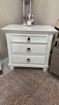 Alpine Furniture Winchester Nightstands – Set of 2
