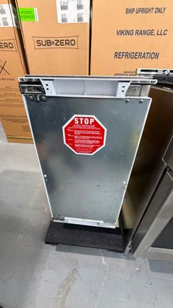 SCOTSMAN BRILLIANCE 15” NUGGET ICE MAKER — NEW OPEN BOX Brand: Scotsman Model: SCN60PA-1SU Condition: NEW OPEN BOX MSRP: $6,367.86 💰 SALE PRICE: $3