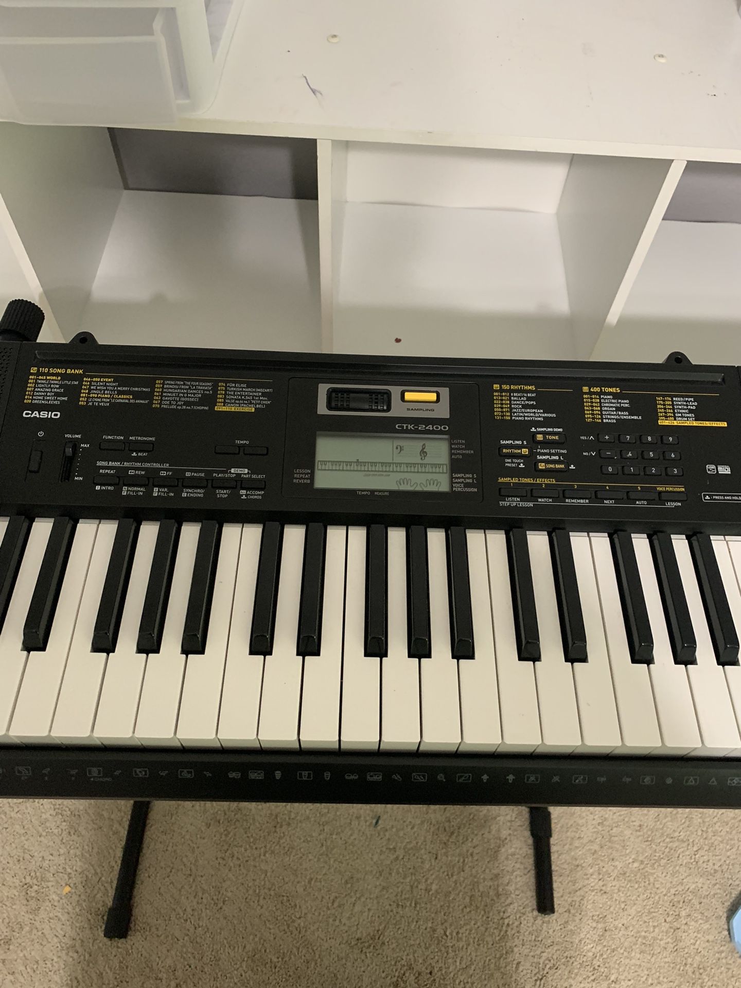 Keyboard Casio 2400 With Stand