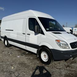Mercedes Benz Sprinter 3500 Cargo Van
