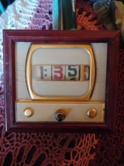 1959 TV Clock