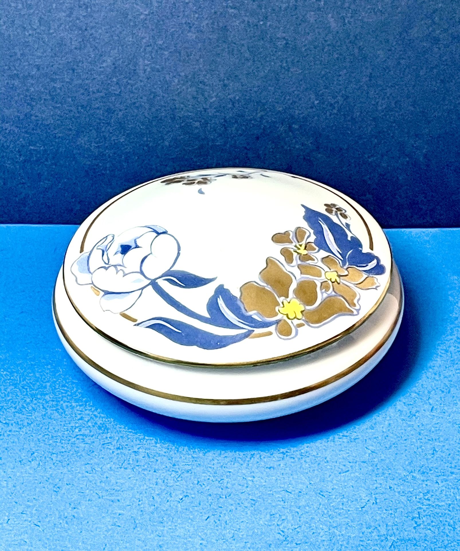 Vintage Limoges France Trinket Box.