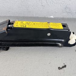 AUDI GENUINO FLOOR JACK