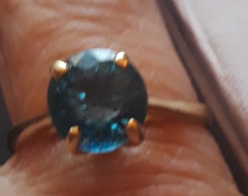 14K Real Gold Blue Solitaire Topaz Ring Size 8