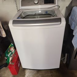 LG 5.5 large capacity washer.