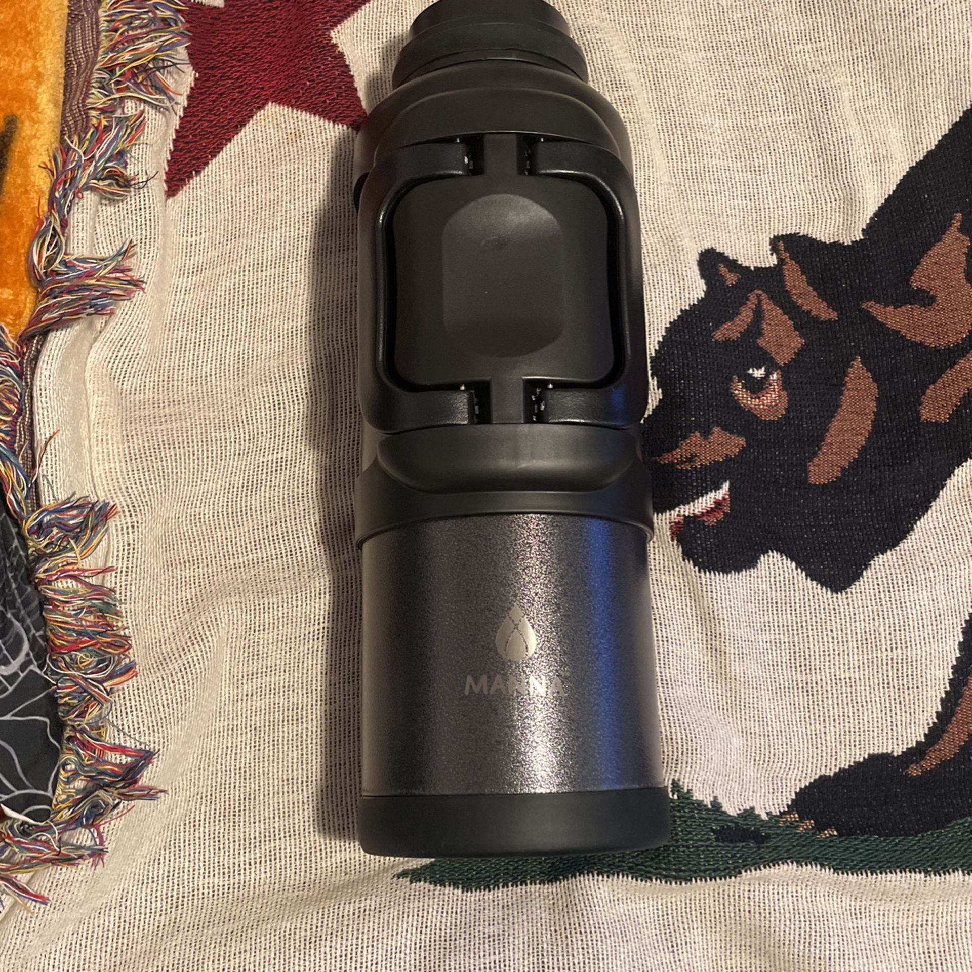 MANNA hot and cold thermos. OBO.