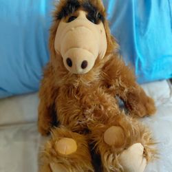 1986 "Alf" Comedy TV Show Plush by Alien Productions- Coleco- 16 inches tall.