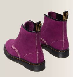 Dr. Martens 1460 Laceless * Women’s US 10 / Men’s US 9