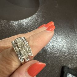 14 Carats White Gold Ring With Diamonds