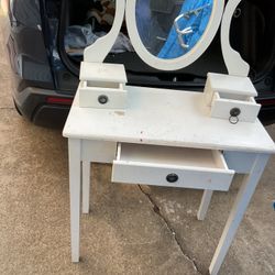 A Nice Vanity, Needs A Little Cleaning (NO SHIPPING) 27” Long X 28” High X 15” Wide