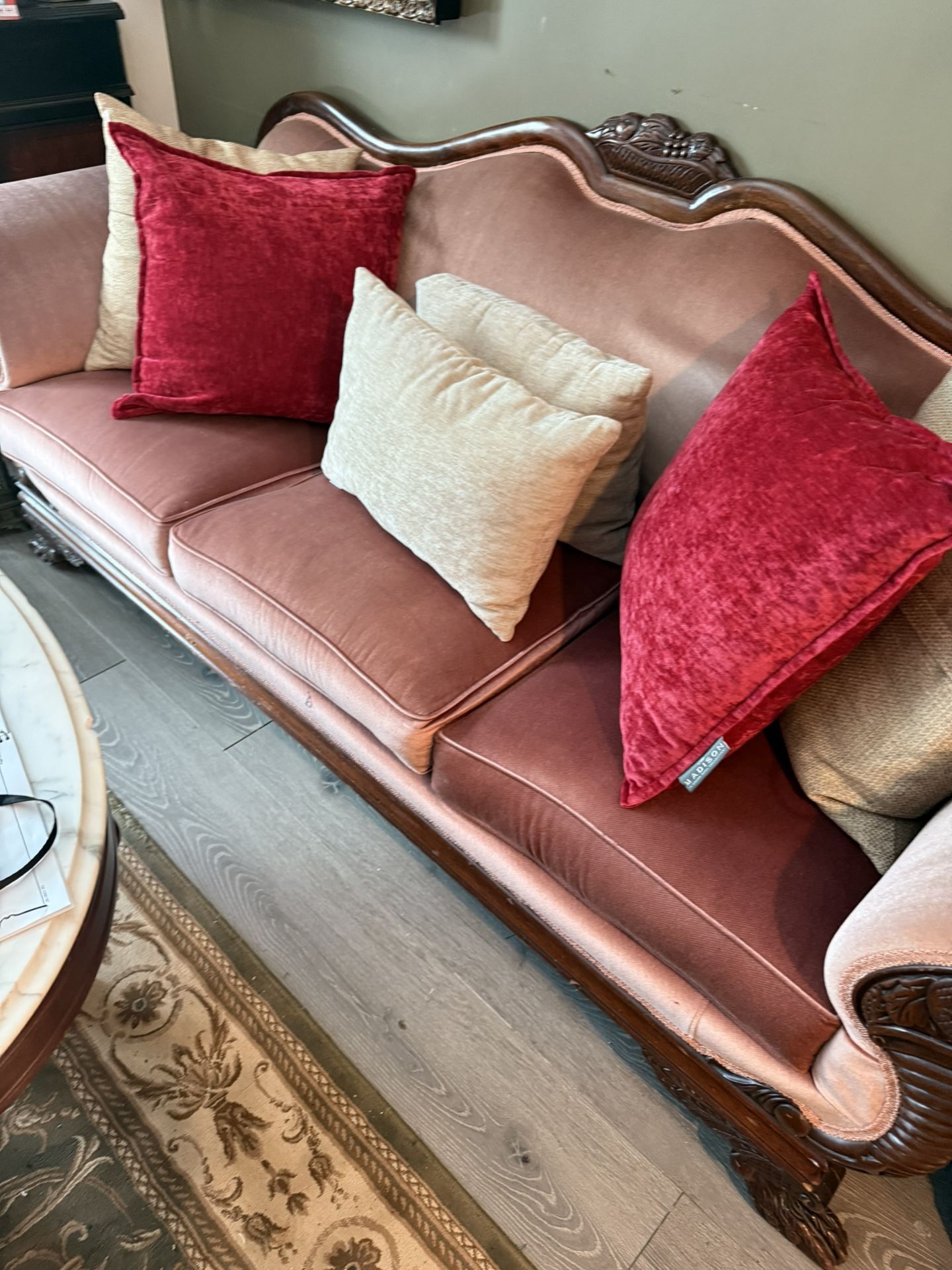 Elegant vintage Duncan Phyfe sofa