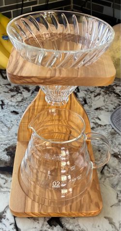 Hario V60 Olive Wood Pour Over Stand Set
