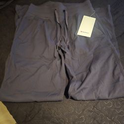 Lululemon Dance Studio Mid Rise Pant Regular Size 8, $85