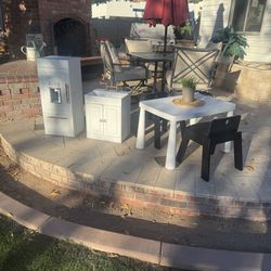 Children's Play Kitchen Set with Table and Chair Set