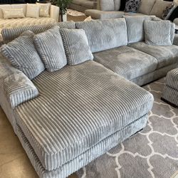 Soft Couch, Lindyn, Sectional, Comfortable Living Room Set