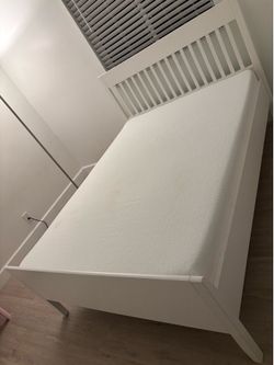 Bed frame with mattress full