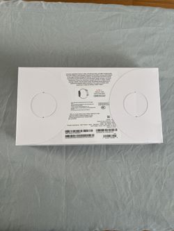 ⛰️ Apple Watch Ultra 2 – Titanium Case + White Band (49mm)