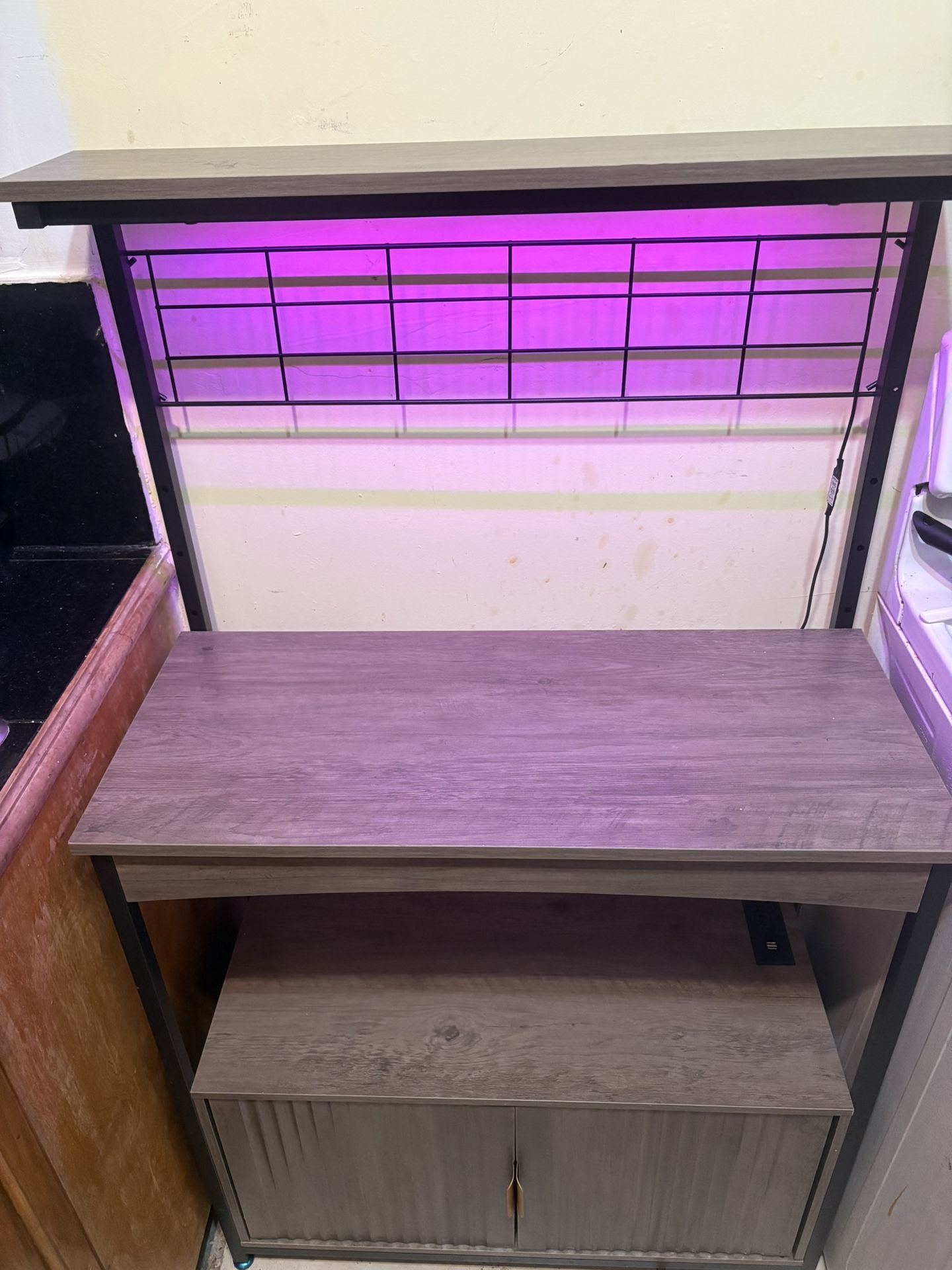 Kitchen Microwave Shelf
