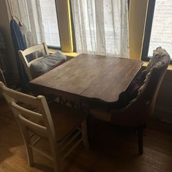 🌿 Antique Wood Dining Table – Chairs Optional! 🌿