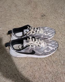 The Nike Air Max Tavas Print / Size 12