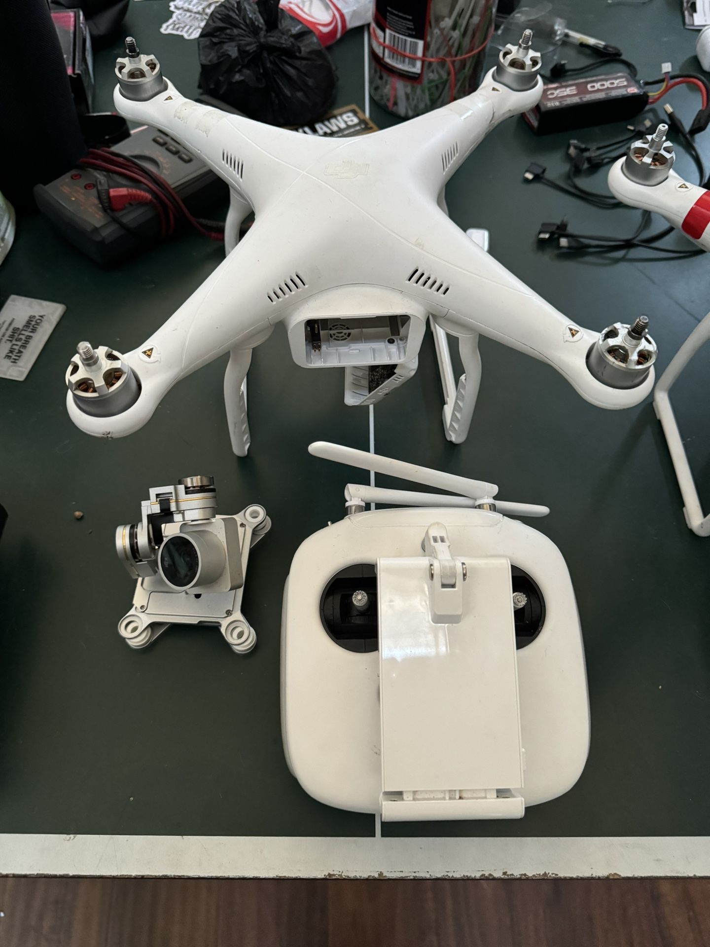 Phantom 3 Advanced With 4k Camera Had Remote Snd Camera And Drone… For Repair Or Parts
