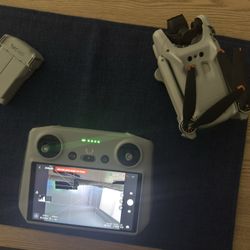 DJI Mini 3 w/ Extra Battery and RC– Good Condition