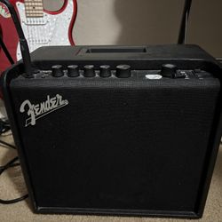 Lt Mustang 25 Amp & Electric Guitar 