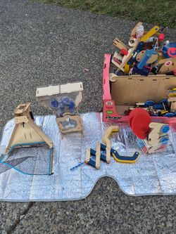 Wooden sets toys