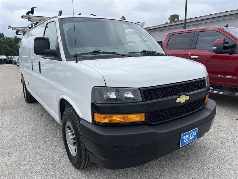 2021 Chevrolet Express 2500