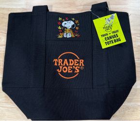 Trader Joe's Mini Tote Bag with Snoopy Embroidery 🍂🐾