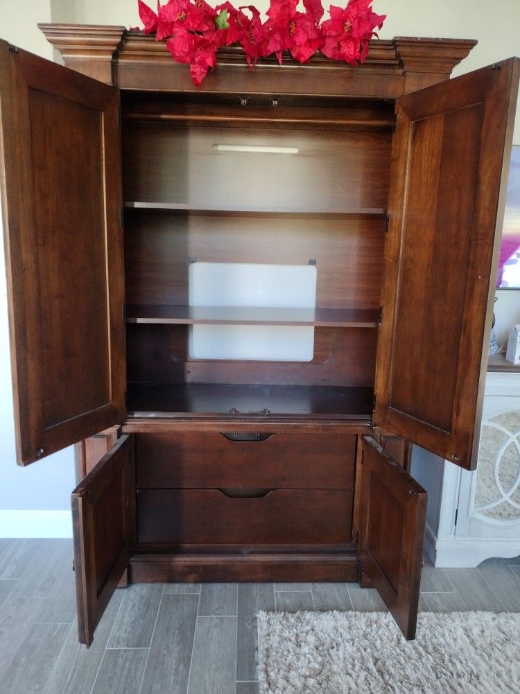 Armoire