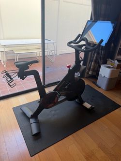 Barely Used Peloton Original Bike + Mat — Less Than 10 Rides — $875