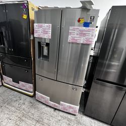 SAMSUNG FRENCH DOOR REFRIGERATOR W ICE AND WATER