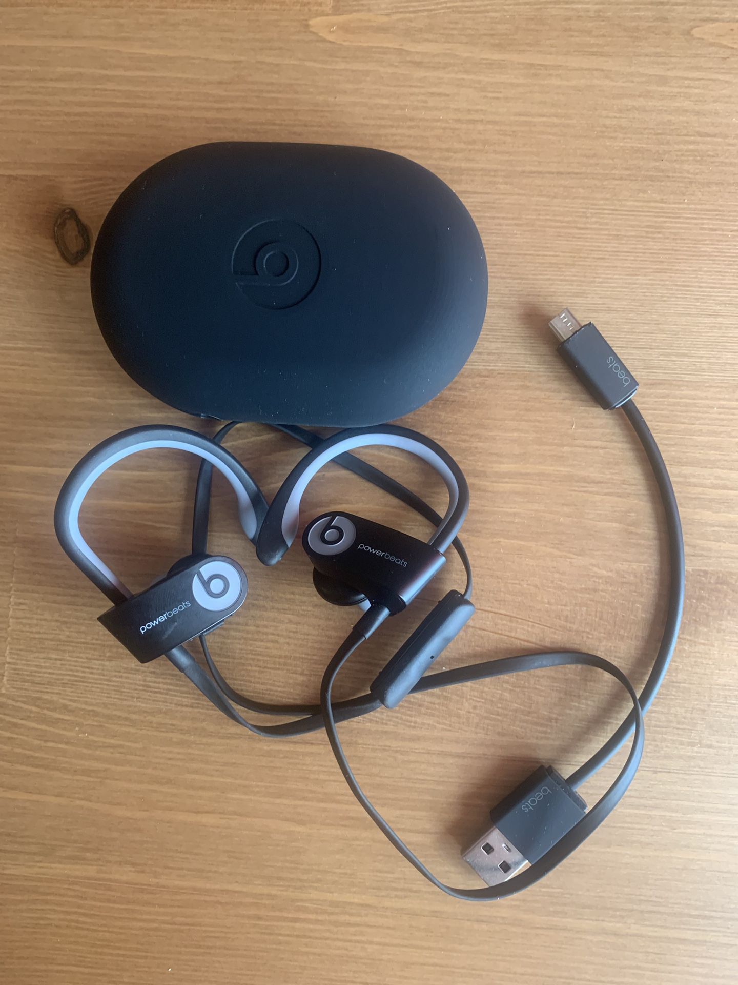 Beats wireless headphones - black and gray - excellent condition