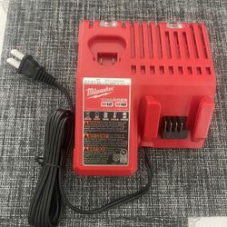 M12 and M18 12-Volt/18-Volt Lithium-Ion Multi-Voltage Battery Charger