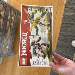 Lego Ninjago Lloyd Set