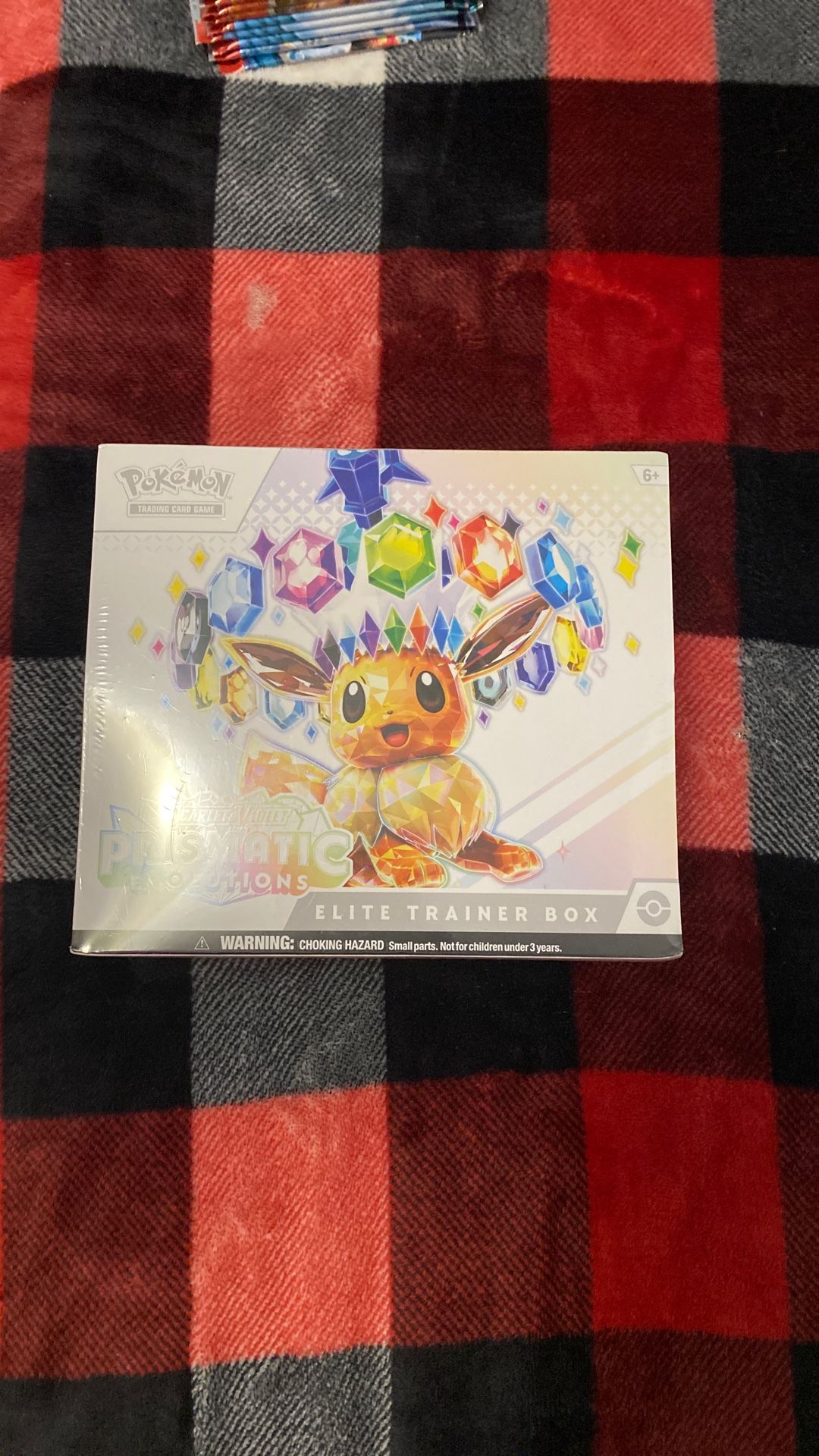 Pokémon Prismatic Elite Trainer Box