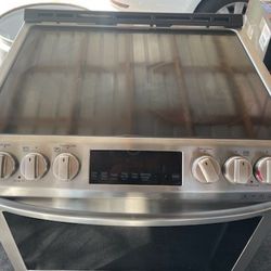 Stainless Steel Electric Range/LG/77023