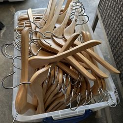 60 GENUINE WOOD HANGERS SOME NEVER USED!