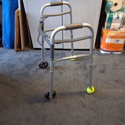 Walker With Wheels 