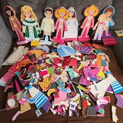 Magnetic Dolls With Clothing / Accessories 