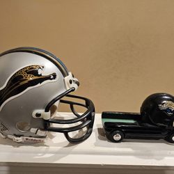 NFL Jaguars Collectible Set of 2   