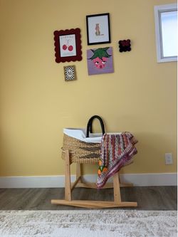 Design dua Moses bassinet